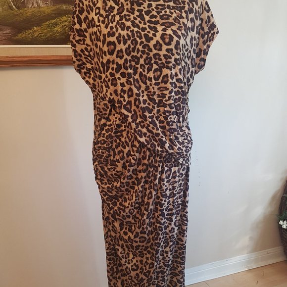 Dress - Picture 3 of 9